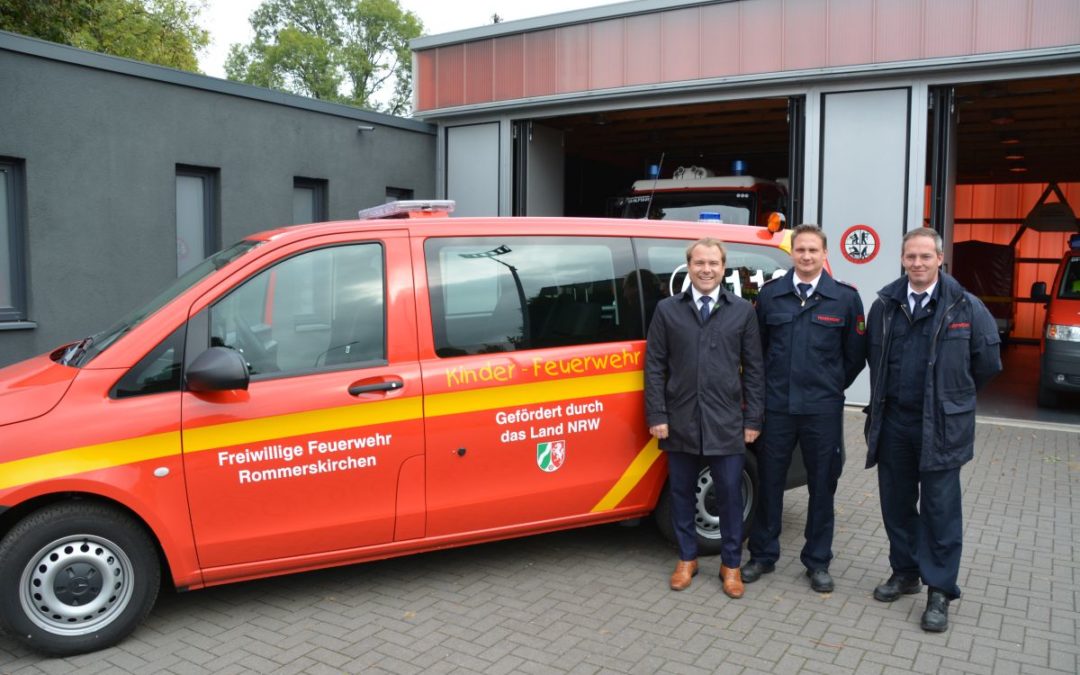 Kinderfeuerwehr Evinghoven erhält eigenes Fahrzeug