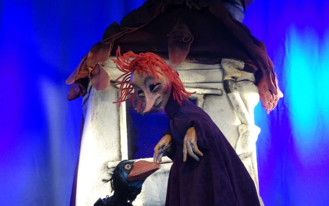 Kindertheater in Rommerskirchen  „Die kleine Hexe“, gespielt vom Figurentheater Köln