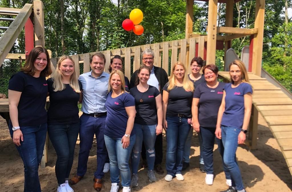 „Kleine Strolche“ feiern