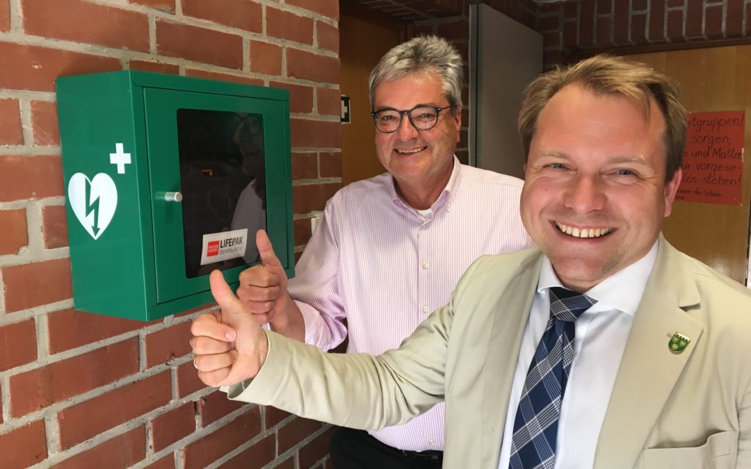 Mehr Sicherheit in Rommerskirchen Installation von Defibrillatoren in Sporthallen