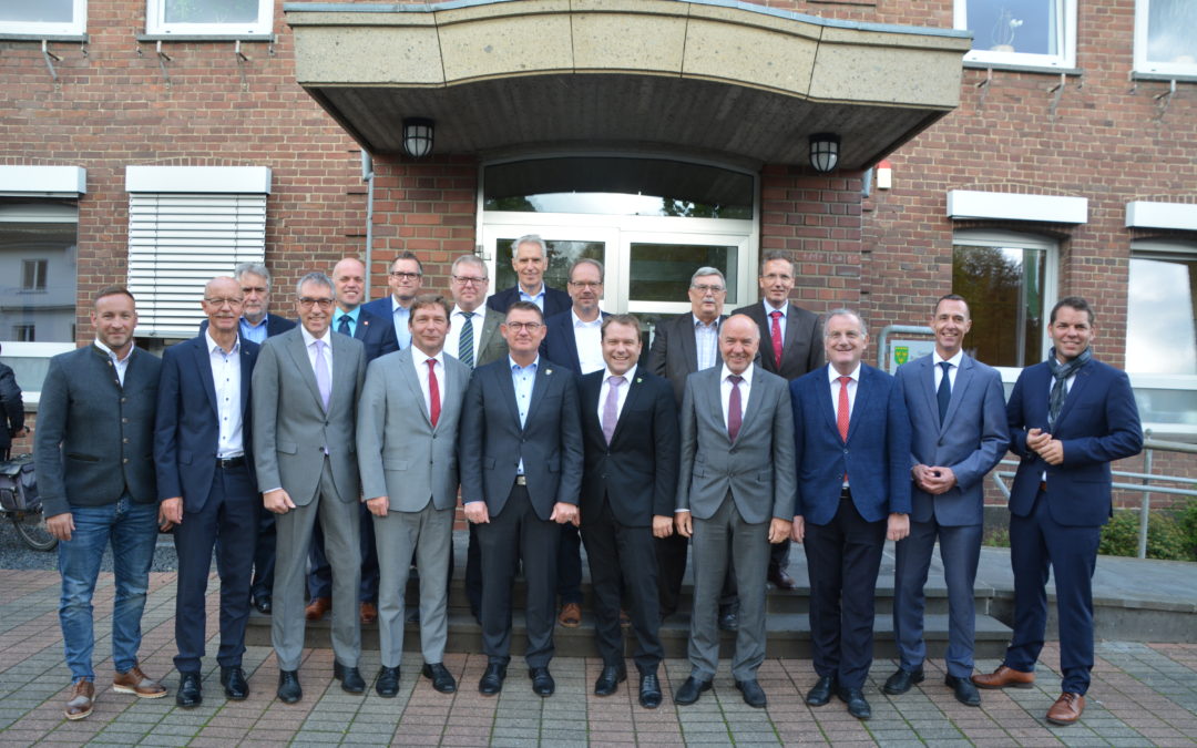 Premiere in Rommerskirchen: 19 Anrainerkommunen treffen sich im Rathaus
