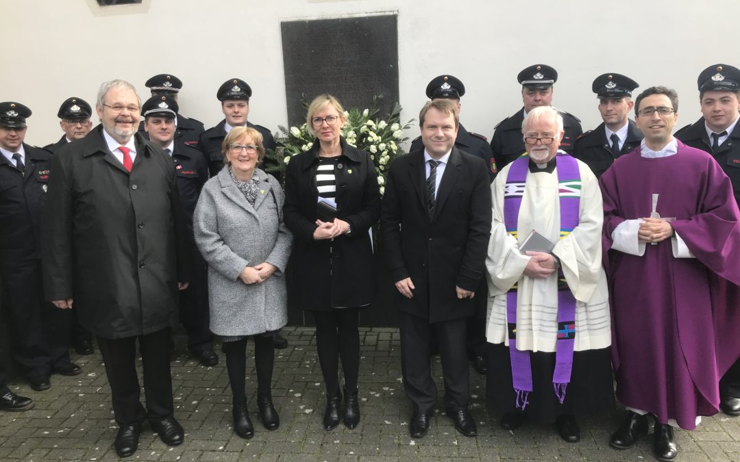 Gedenkfeier zum Bombenangriff auf Rommerskirchen