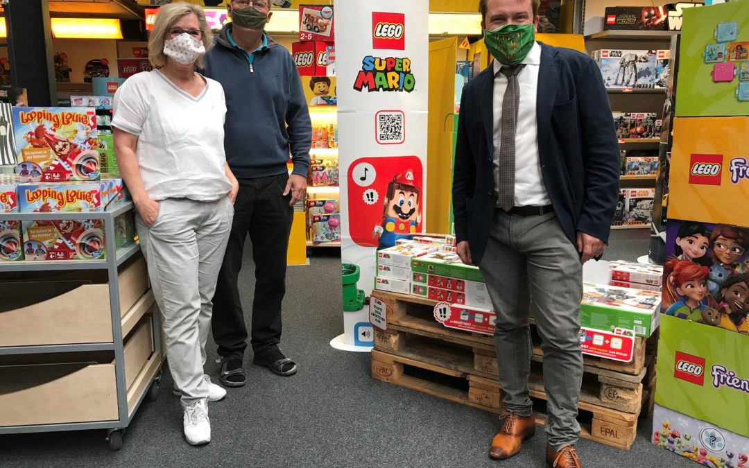 Bürgermeister besucht „SIEGERT Spielwaren, Sport und Outdoor“ im Mariannenpark