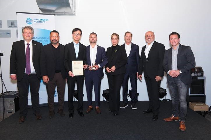 Roki Solar GmbH hat den   Deutschen Solarpreis 2025 gewonnen  – bereits 2024 wurde das Unternehmen auf Landesebene gewürdigt