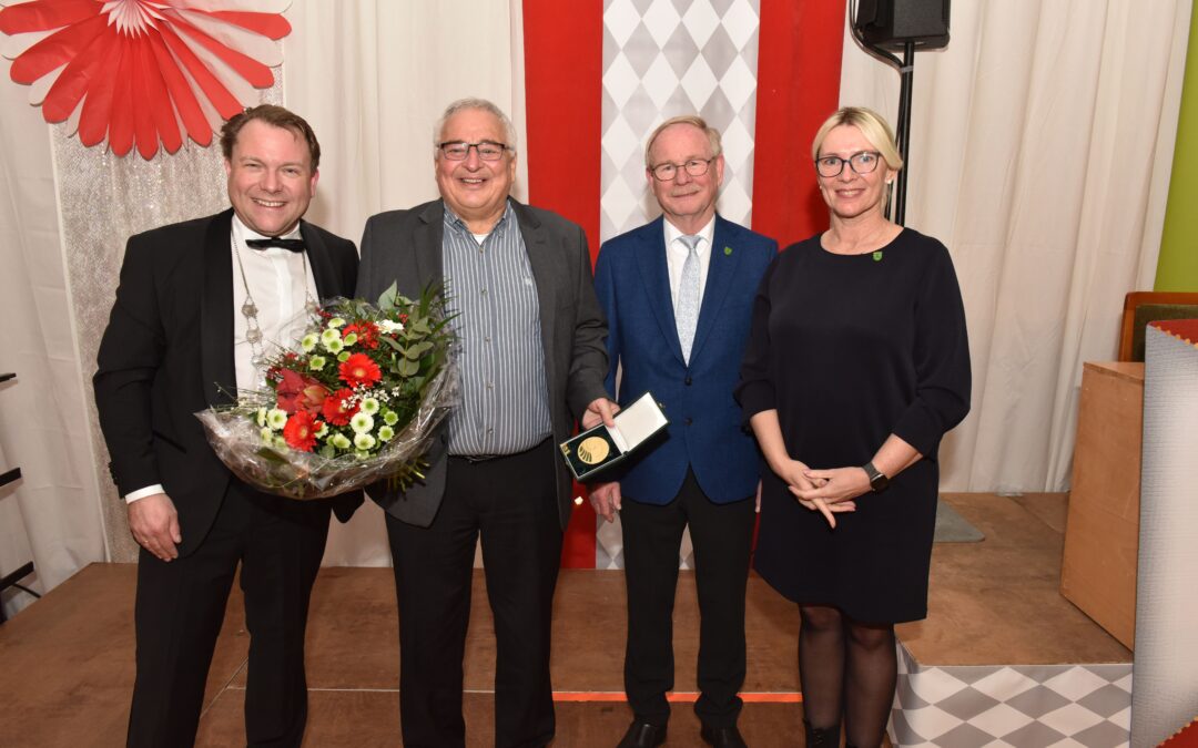 Ehrengabe für Friedhelm Müller