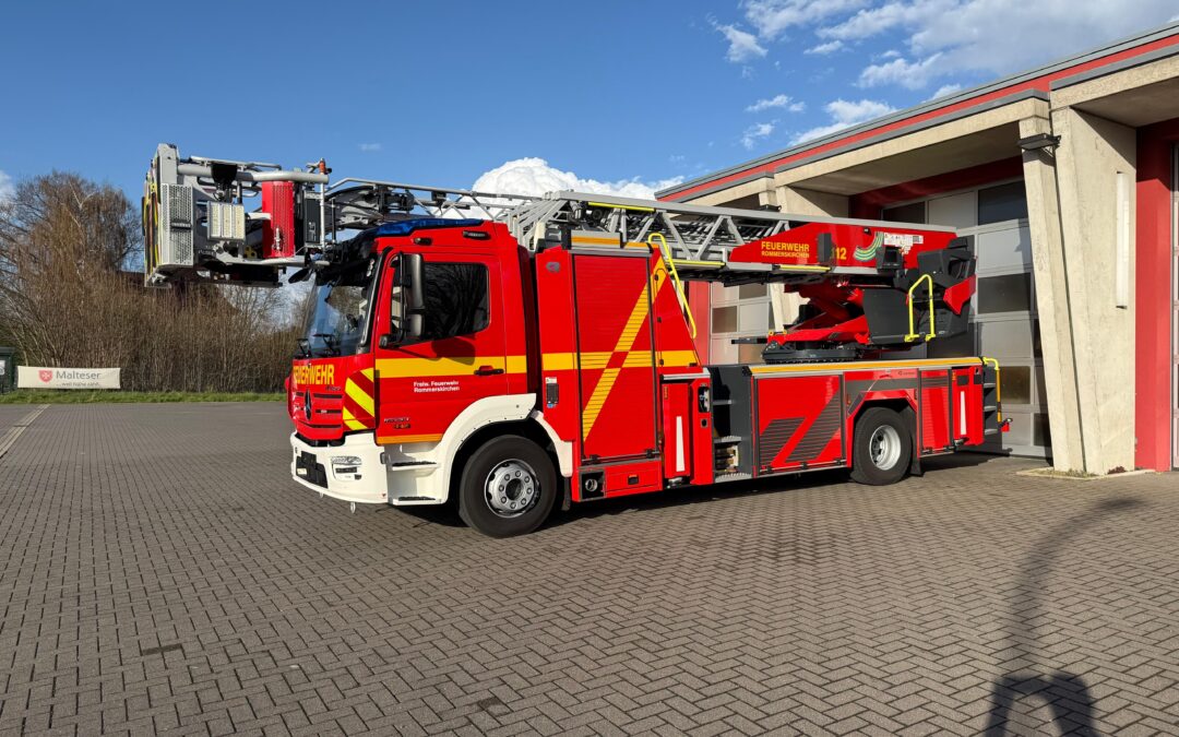 Neue Drehleiter begeistert in Rommerskirchen empfangen – Meilenstein für die Feuerwehr