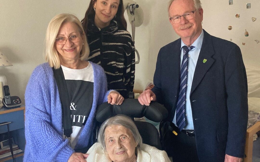 102. Geburtstag von Anneliese Schütz – Besuch im Carpe Diem