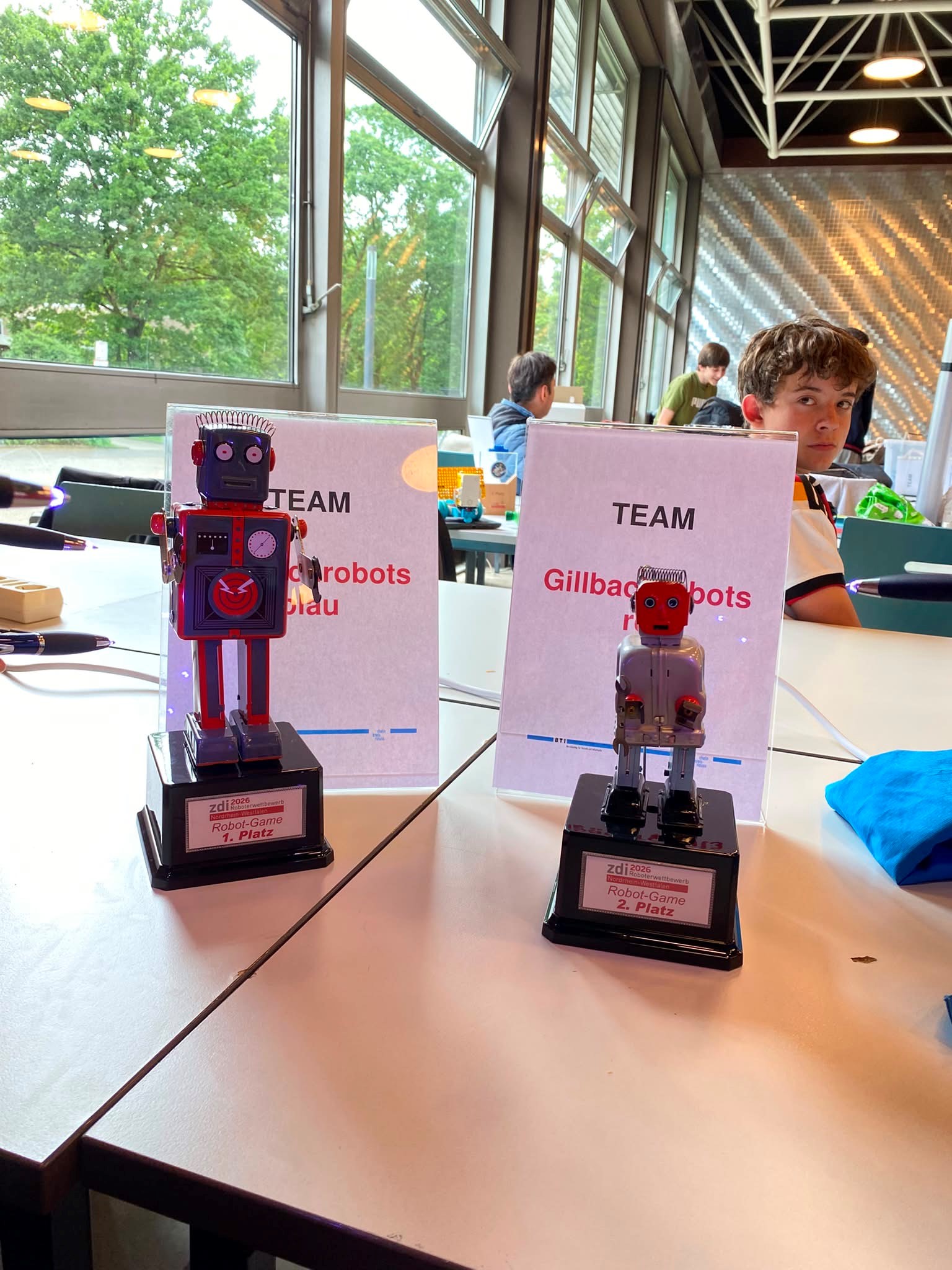 Gillbach-Robots.jpg