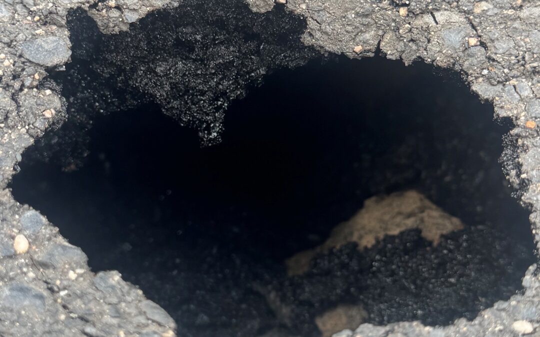 „Sommerloch“ im Asphalt