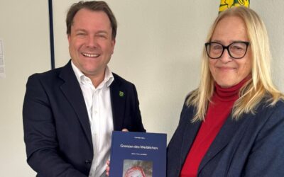 „Grenzen des Weiblichen“ – Ausstellung von Charlotte Horn im Rathaus ist noch bis 23. Oktober zu sehen
